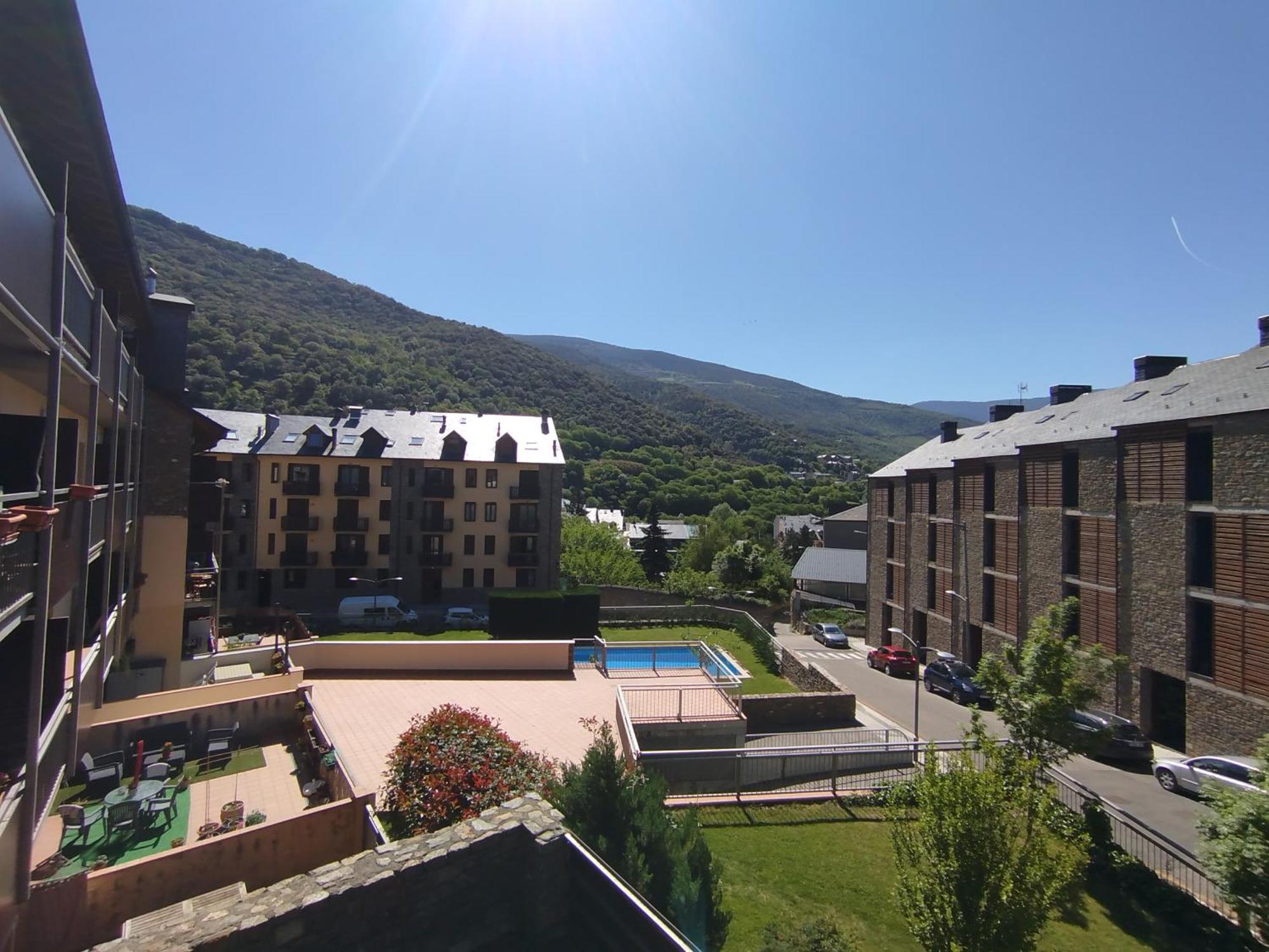 Apartaments Sort Pirineus Kültér fotó